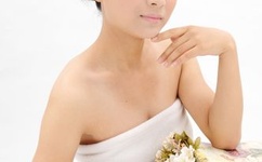 色情美女激情喷水AV